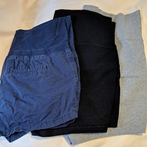 Maternity Old Navy shorts bundle
